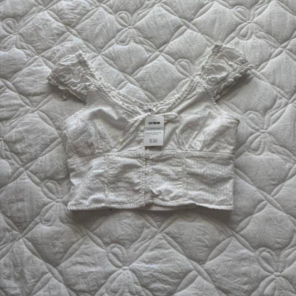 white‎ new with tags cotton on top